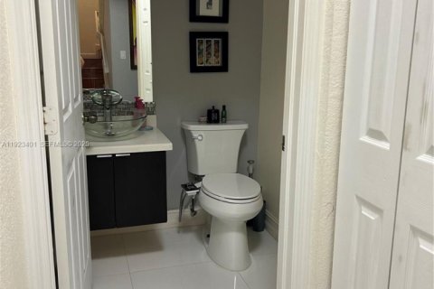 Touwnhouse à louer à Homestead, Floride: 3 chambres, 127.09 m2 № 1977433 - photo 10