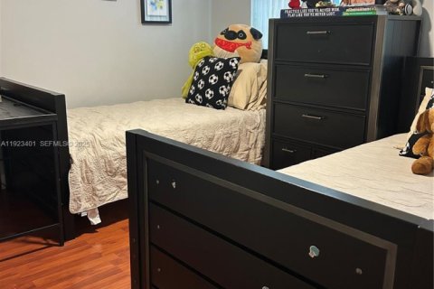 Touwnhouse à louer à Homestead, Floride: 3 chambres, 127.09 m2 № 1977433 - photo 11