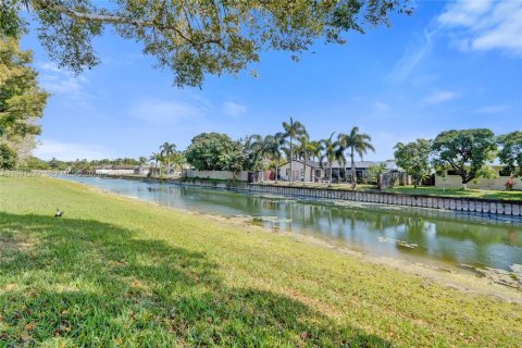 Villa ou maison à vendre à Margate, Floride: 2 chambres № 2052495 - photo 10