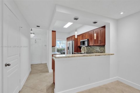 Villa ou maison à vendre à Margate, Floride: 2 chambres № 2052495 - photo 12