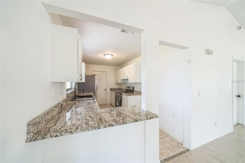 Casa en alquiler en Palm Bay, Florida, 3 dormitorios, 101.45 m2 № 1856415 - foto 17