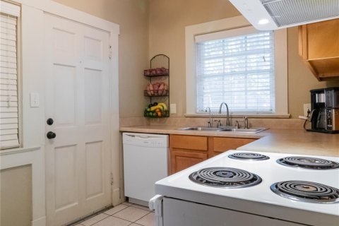 Casa en alquiler en Gainesville, Florida, 2 dormitorios, 73.02 m2 № 1751718 - foto 4