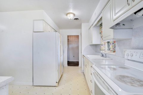Casa en venta en Orlando, Florida, 3 dormitorios, 142.42 m2 № 2386090 - foto 9