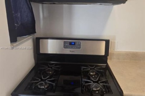 Appartement à louer à Miami Beach, Floride: 1 chambre, 82.68 m2 № 1997811 - photo 18