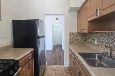 Appartement à louer à Miami Beach, Floride: 1 chambre, 82.68 m2 № 1997811 - photo 16