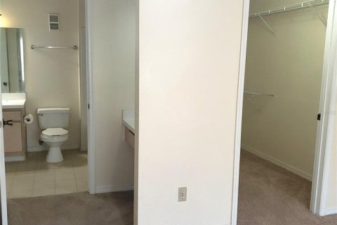 Condo in Orlando, Florida, 1 bedroom  № 2101994 - photo 17