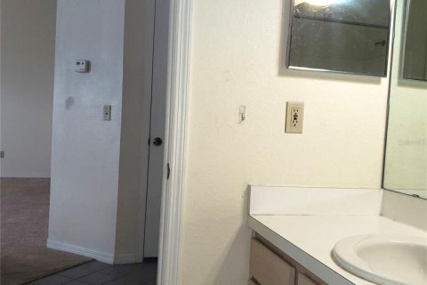 Condo in Orlando, Florida, 1 bedroom  № 2101994 - photo 20