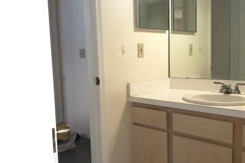 Condo in Orlando, Florida, 1 bedroom  № 2101994 - photo 19