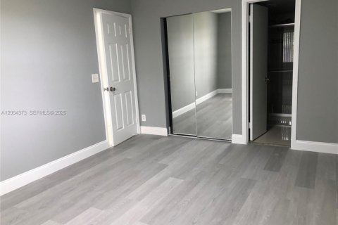 Appartement à louer à Coral Springs, Floride: 3 chambres, 108.32 m2 № 2070361 - photo 13