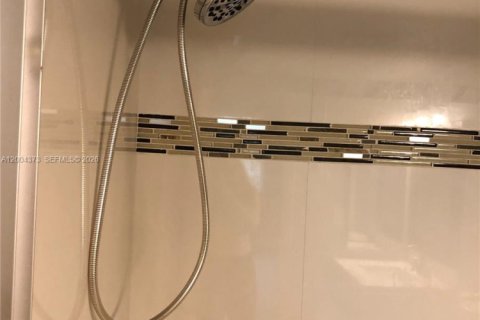 Appartement à louer à Coral Springs, Floride: 3 chambres, 108.32 m2 № 2070361 - photo 4