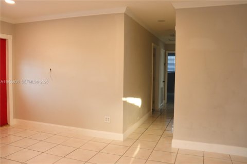 Купить виллу или дом в Холливуд, Флорида 3 спальни, 134.71м2, № 2036223 - фото 12