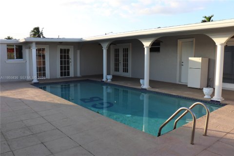 Купить виллу или дом в Холливуд, Флорида 3 спальни, 134.71м2, № 2036223 - фото 7