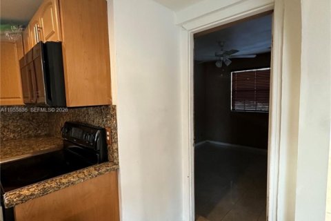 Купить виллу или дом в Холливуд, Флорида 3 спальни, 134.71м2, № 2036223 - фото 17