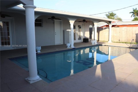 Купить виллу или дом в Холливуд, Флорида 3 спальни, 134.71м2, № 2036223 - фото 6