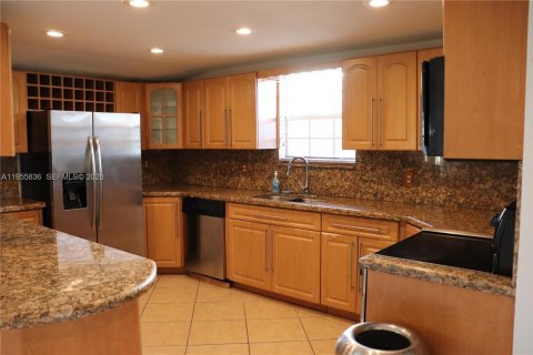 Купить виллу или дом в Холливуд, Флорида 3 спальни, 134.71м2, № 2036223 - фото 11