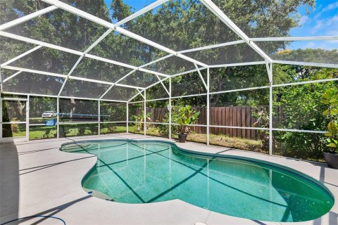 House in Haines City, Florida 3 bedrooms, 197.7 sq.m. № 2114504 - photo 29