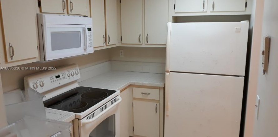 Condominio en Miami, Florida, 4 dormitorios № 1693770
