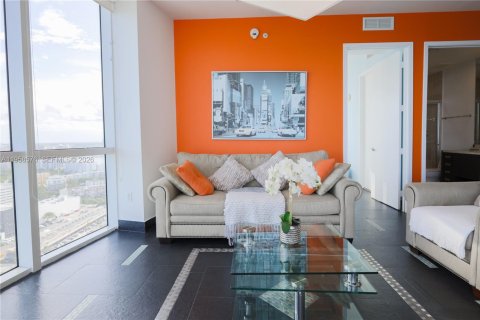 Apartment in Sunny Isles Beach, Florida 2 bedrooms, 123 sq.m. № 2024751 - photo 4