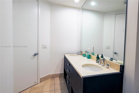 Apartment in Sunny Isles Beach, Florida 2 bedrooms, 123 sq.m. № 2024751 - photo 26
