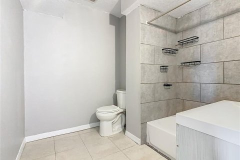 Casa en venta en Lakeland, Florida, 4 dormitorios, 119.94 m2 № 2195711 - foto 26