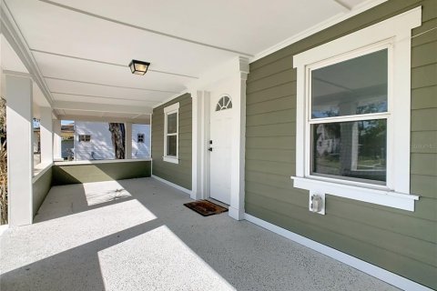 Casa en venta en Lakeland, Florida, 4 dormitorios, 119.94 m2 № 2195711 - foto 6