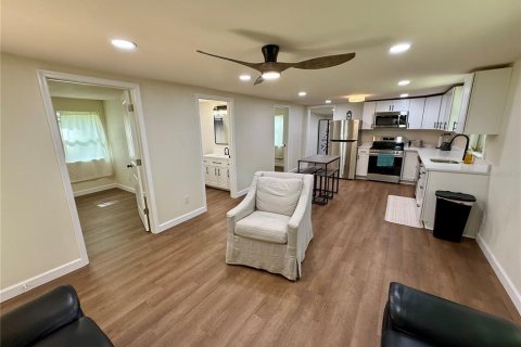 House in Brooksville, Florida 2 bedrooms, 57.97 sq.m. № 1761360 - photo 4