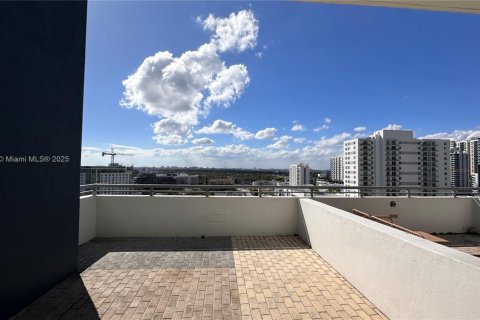 Condominio en venta en Miami, Florida, 1 dormitorio, 58.62 m2 № 1928332 - foto 4