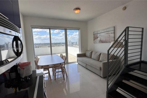 Condominio en venta en Miami, Florida, 1 dormitorio, 58.62 m2 № 1928332 - foto 8