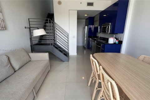 Condominio en venta en Miami, Florida, 1 dormitorio, 58.62 m2 № 1928332 - foto 11
