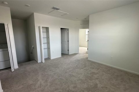 Adosado en alquiler en Clermont, Florida, 3 dormitorios, 174.01 m2 № 1905515 - foto 9