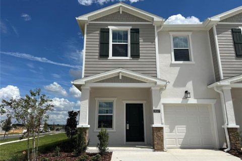 Adosado en alquiler en Clermont, Florida, 3 dormitorios, 174.01 m2 № 1905515 - foto 1