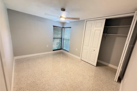 House in Clearwater, Florida 4 bedrooms, 229.93 sq.m. № 2097959 - photo 29