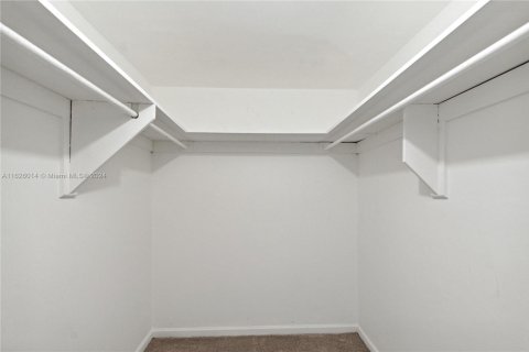 Condominio en venta en Miami Beach, Florida, 69.31 m2 № 1702513 - foto 8