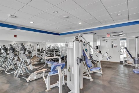 Condominio en alquiler en Miami Beach, Florida, 2 dormitorios, 117.99 m2 № 1951951 - foto 23