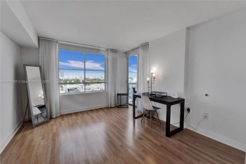 Condominio en alquiler en Miami Beach, Florida, 2 dormitorios, 117.99 m2 № 1951951 - foto 12