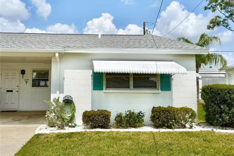 House in Bradenton, Florida 2 bedrooms, 77.67 sq.m. № 2114609