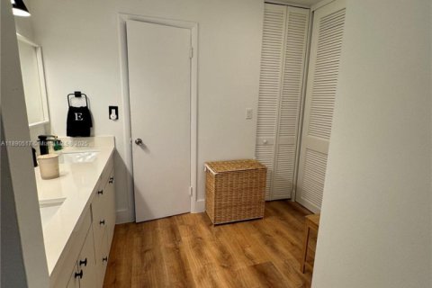 Copropriété à louer à Key Biscayne, Floride: 2 chambres, 124.02 m2 № 1946495 - photo 10