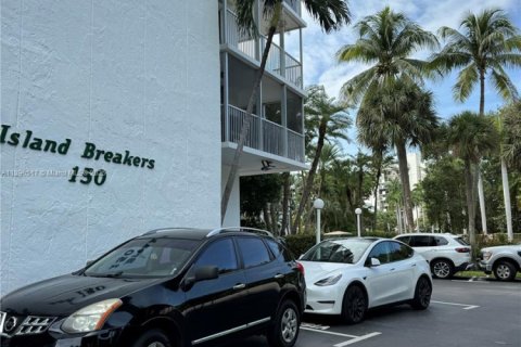 Copropriété à louer à Key Biscayne, Floride: 2 chambres, 124.02 m2 № 1946495 - photo 25