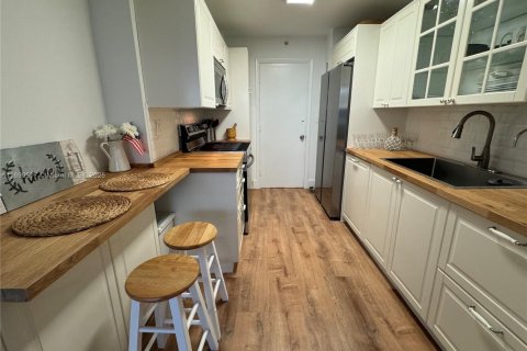 Copropriété à louer à Key Biscayne, Floride: 2 chambres, 124.02 m2 № 1946495 - photo 4