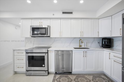 Купить кондоминиум в Авентура, Флорида 3 спальни, 134.71м2, № 2025222 - фото 15