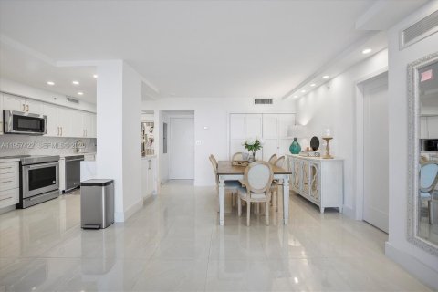 Купить кондоминиум в Авентура, Флорида 3 спальни, 134.71м2, № 2025222 - фото 11
