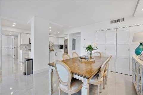 Купить кондоминиум в Авентура, Флорида 3 спальни, 134.71м2, № 2025222 - фото 13