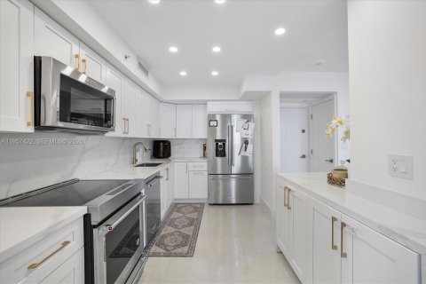 Купить кондоминиум в Авентура, Флорида 3 спальни, 134.71м2, № 2025222 - фото 16