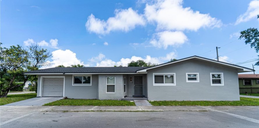 Villa ou maison à Hollywood, Floride 3 chambres, 157 m2 № 2069914
