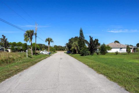Land in North Port, Florida № 2162904 - photo 11