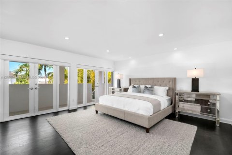 Casa en venta en Coral Gables, Florida, 5 dormitorios, 613.71 m2 № 2189438 - foto 6