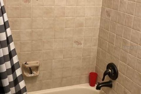 House in Kissimmee, Florida 3 bedrooms, 128.21 sq.m. № 1876606 - photo 10