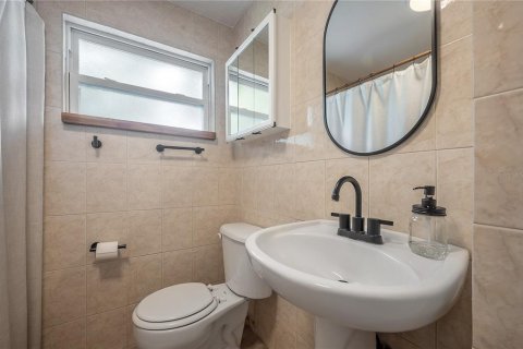 Casa en alquiler en Tampa, Florida, 2 dormitorios, 68.38 m2 № 1909985 - foto 16