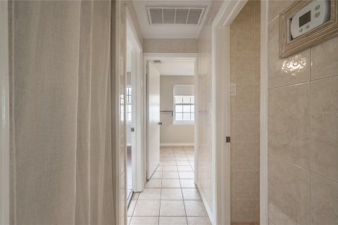 Casa en alquiler en Tampa, Florida, 2 dormitorios, 68.38 m2 № 1909985 - foto 15