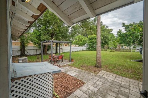 Casa en alquiler en Tampa, Florida, 2 dormitorios, 68.38 m2 № 1909985 - foto 24